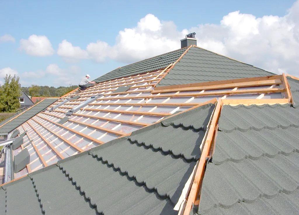 Will the Color of the Stones Fade? Stone Coated Roofing Guide