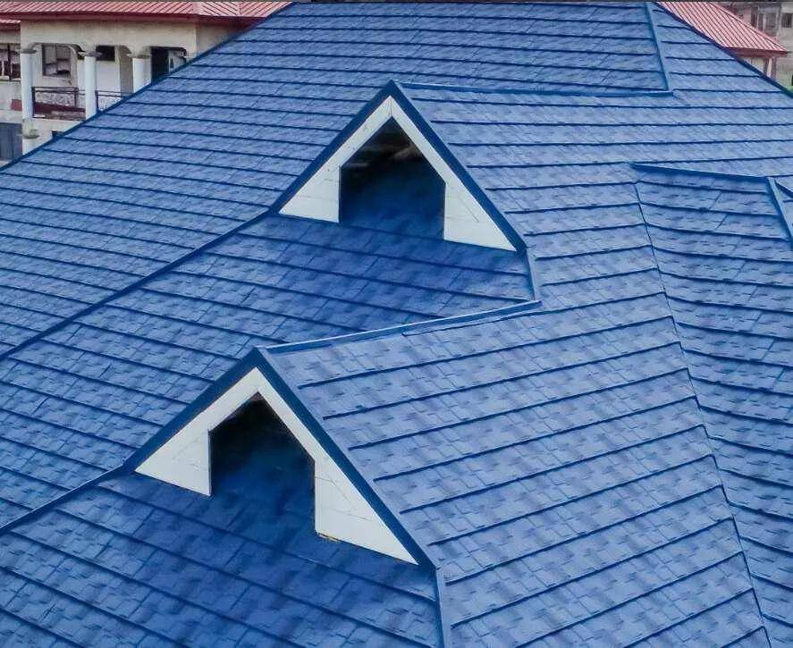 Matte vs Glossy Stone Coated Roofing Finish